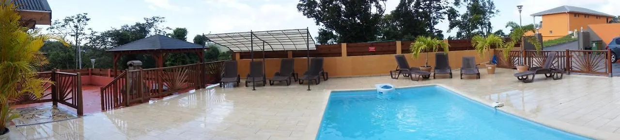 Appartement Romantique A Deshaies 46 M² Spa Et Piscine